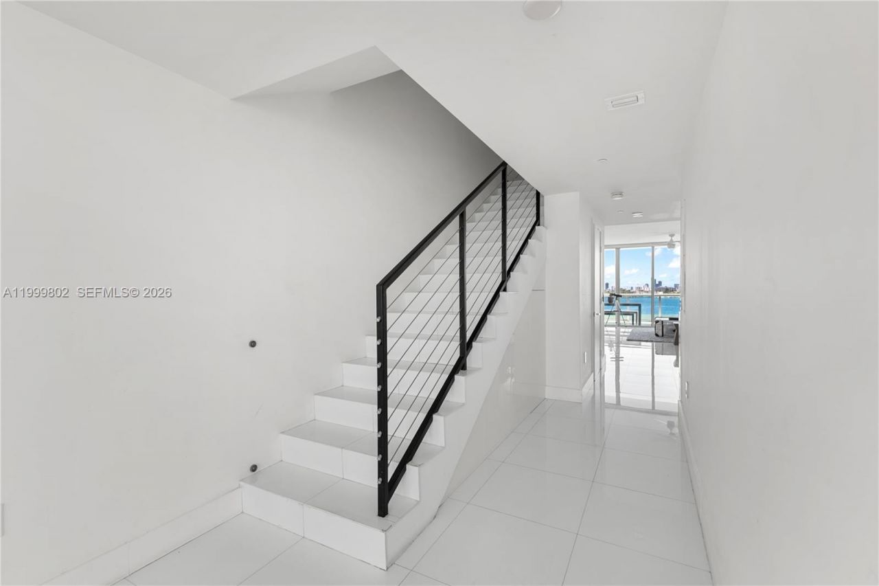 7935 East Dr, Unit 803, North Bay Village, FL 33141 Photo