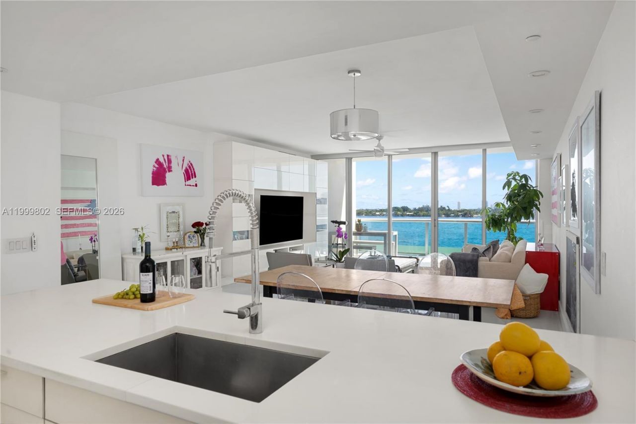 7935 East Dr, Unit 803, North Bay Village, FL 33141 Photo
