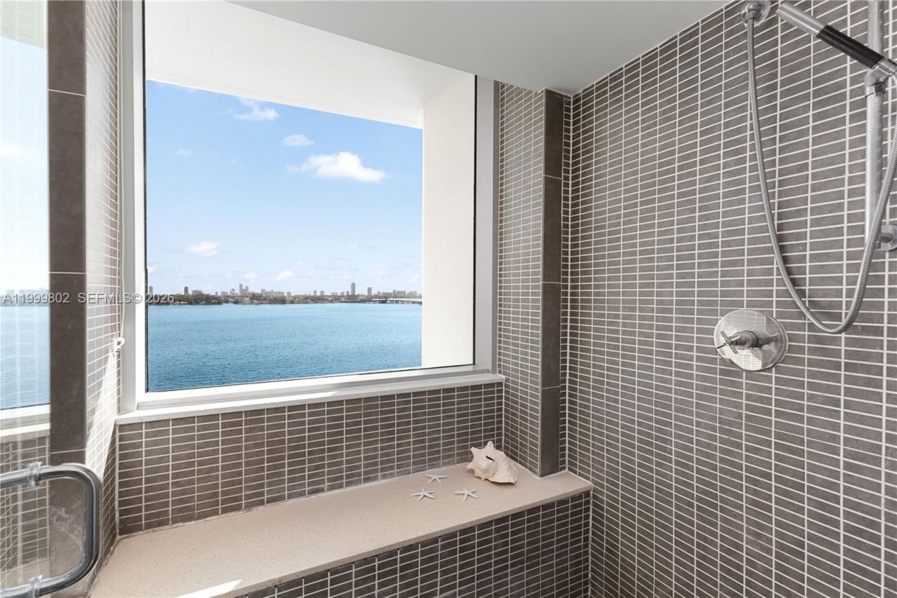 7935 East Dr, Unit 803, North Bay Village, FL 33141 Photo