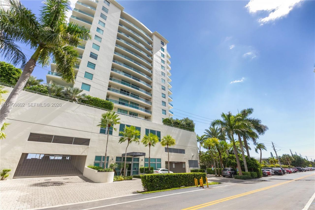 7935 East Dr, Unit 803, North Bay Village, FL 33141 Photo