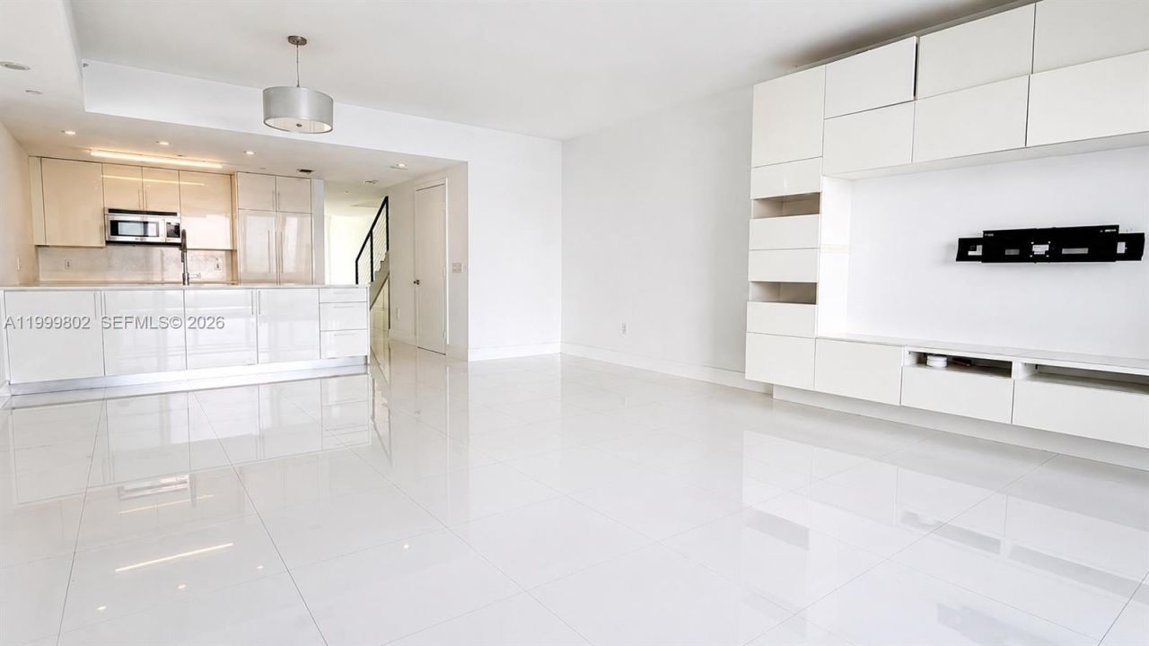 7935 East Dr, Unit 803, North Bay Village, FL 33141 Photo