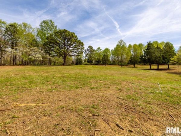 000 Dutton Chapel Road, Golconda, IL 62938