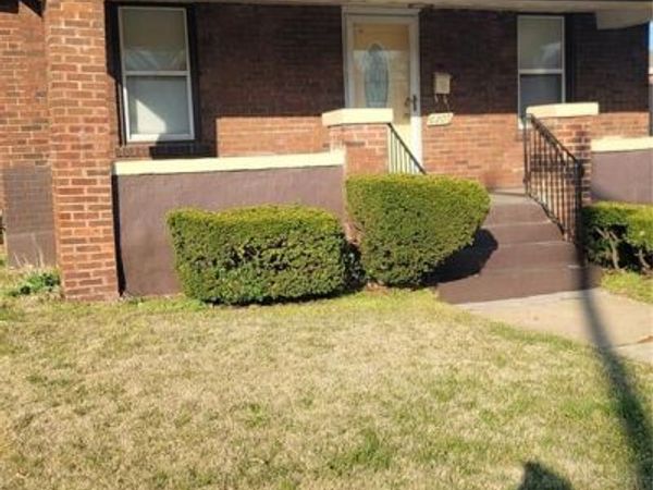 6205 Dardanella Avenue , St Louis, MO 63121