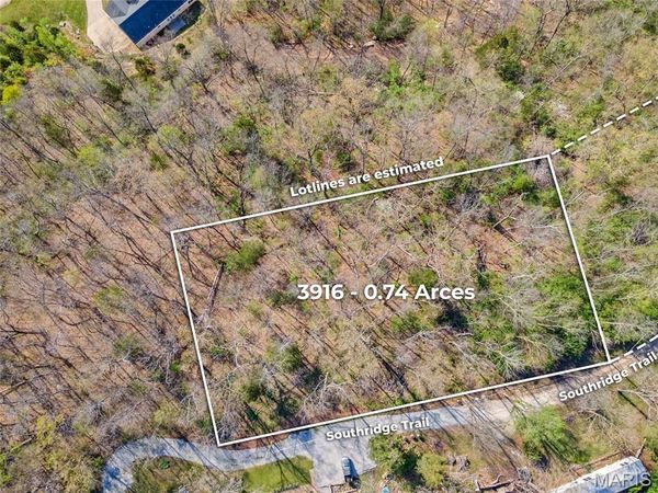 3916 South Ridge Trail , Byrnes Mill, MO 63051