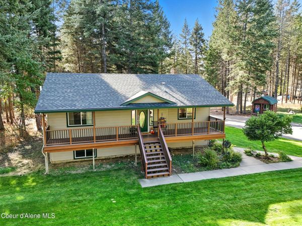 5100 W Golden AVE , Rathdrum, ID 83858