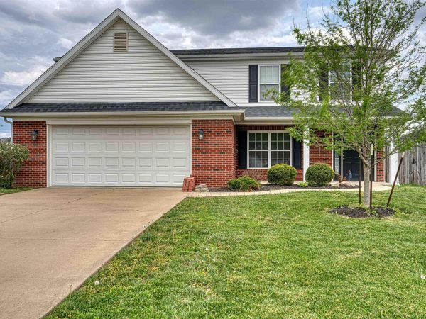 6411 Kinway Drive, Evansville, IN 47725