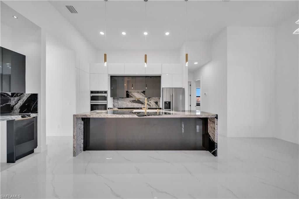 2020 Santa Barbara Blvd N, Cape Coral, FL 33993 Photo