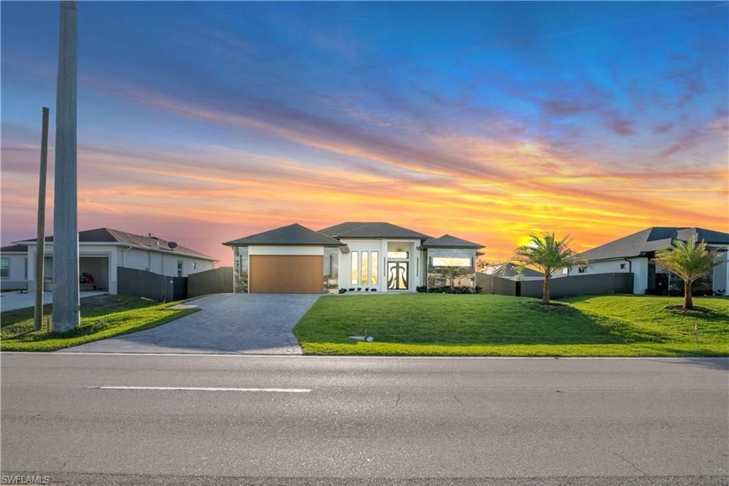 2020 Santa Barbara Blvd N, Cape Coral, FL 33993 Photo