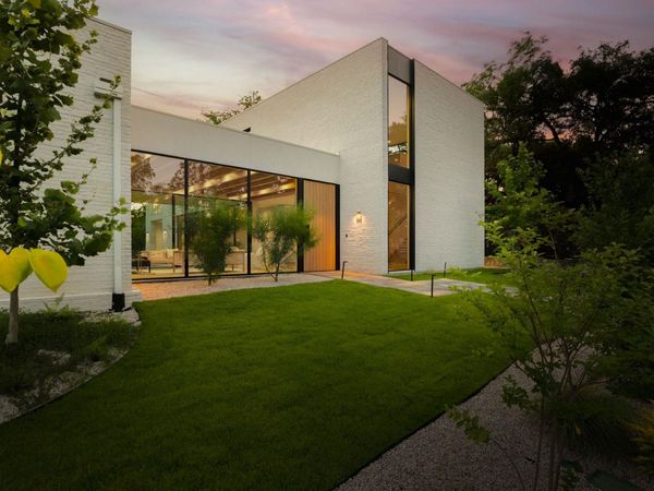 2106 Matthews DR, Austin, TX 78703