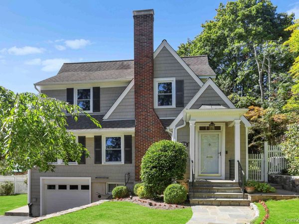 10 Grandview Avenue, Pleasantville, NY 10570