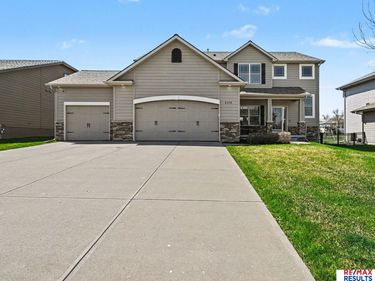 6418 N 163rd Street, Omaha, NE 68116