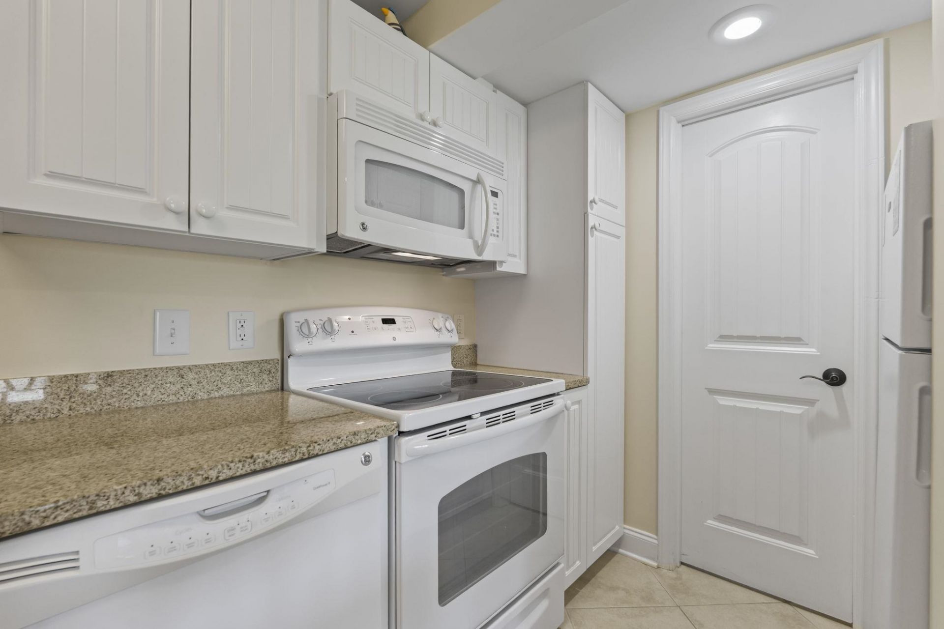 14290 Ocean Hwy. Photo 13