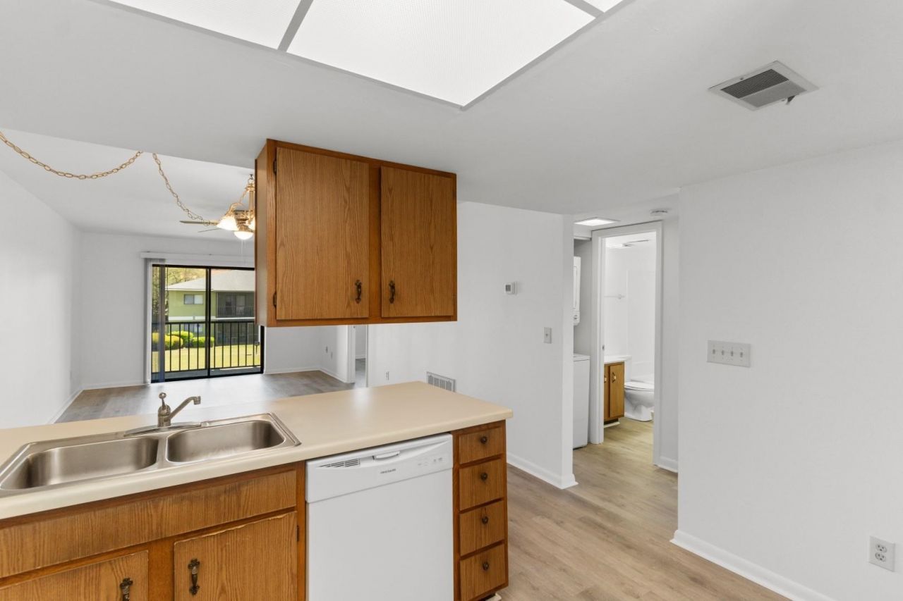 1301 Pridgen Rd. Photo 8