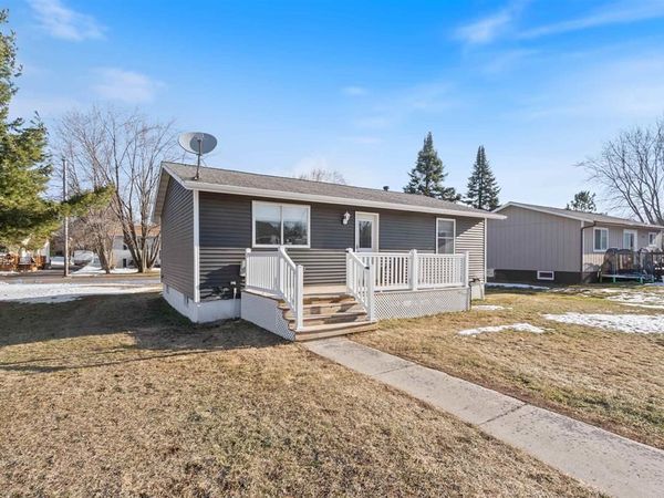 2502 Kelly Avenue , Cloquet, MN 55720