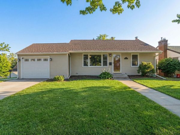 754 36 1/2 Avenue NE, Minneapolis, MN 55418