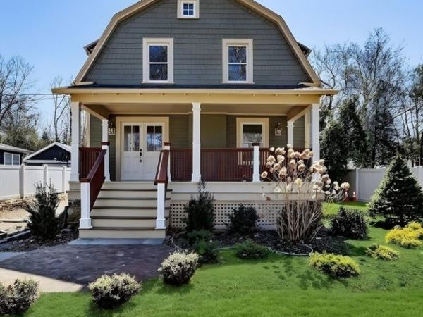 34 Buttonwood Rd, Essex Fells, NJ 07021