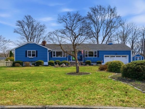 4 Glencove Rd, Parsippany-Troy Hills, NJ 07950