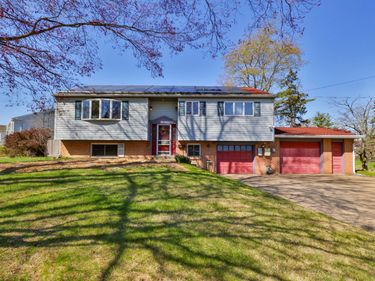 212 LEA LANE, WARMINSTER, PA 18974