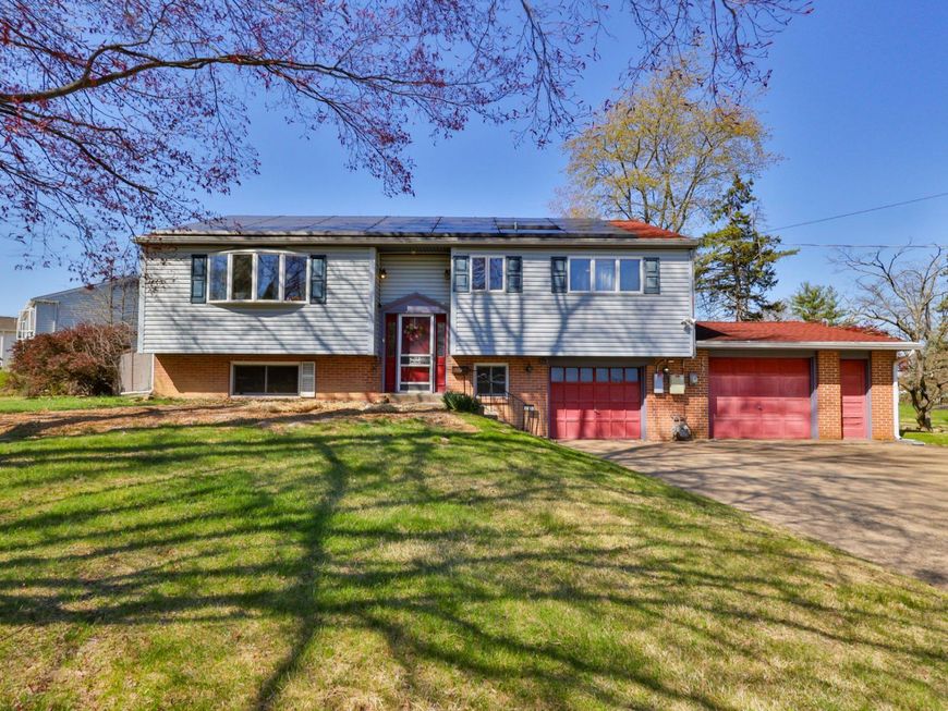 212 Lea Lane, Warminster, PA 18974 Main Photo