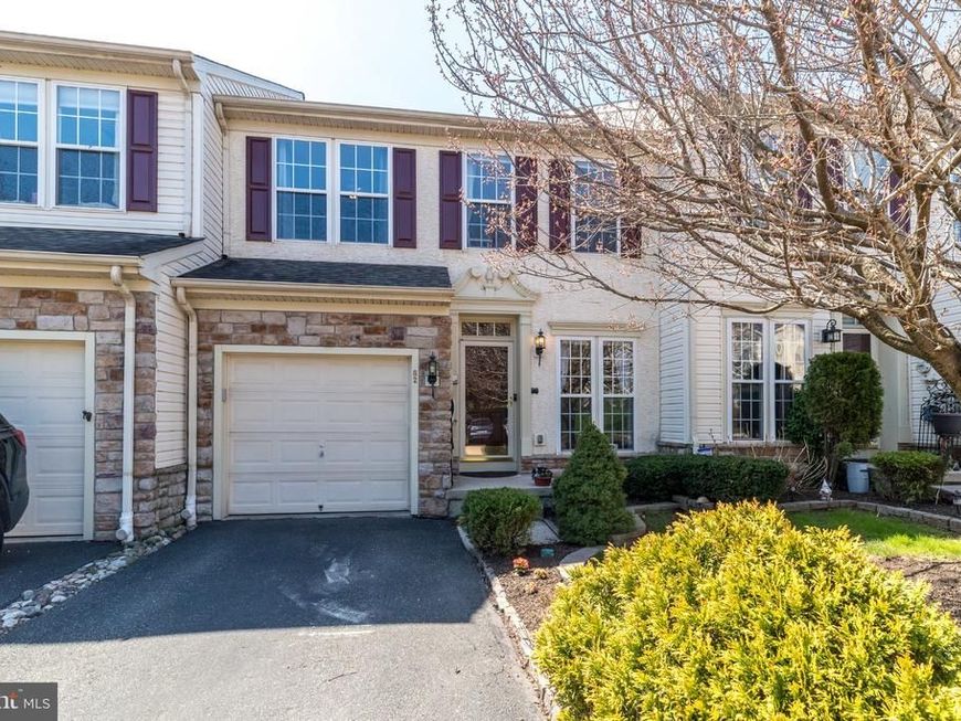 82 Brookview Lane, Pottstown, PA 19464 Main Photo