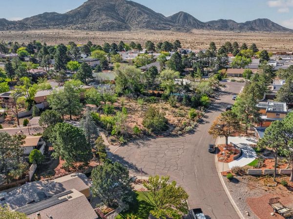 1061 Matador Avenue SE, Albuquerque, NM 87123