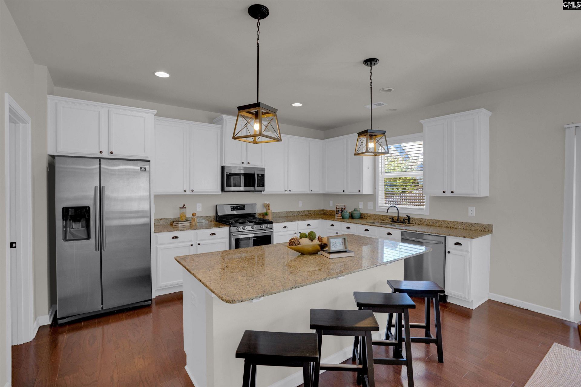 213 Goldenfluke Drive Photo 7