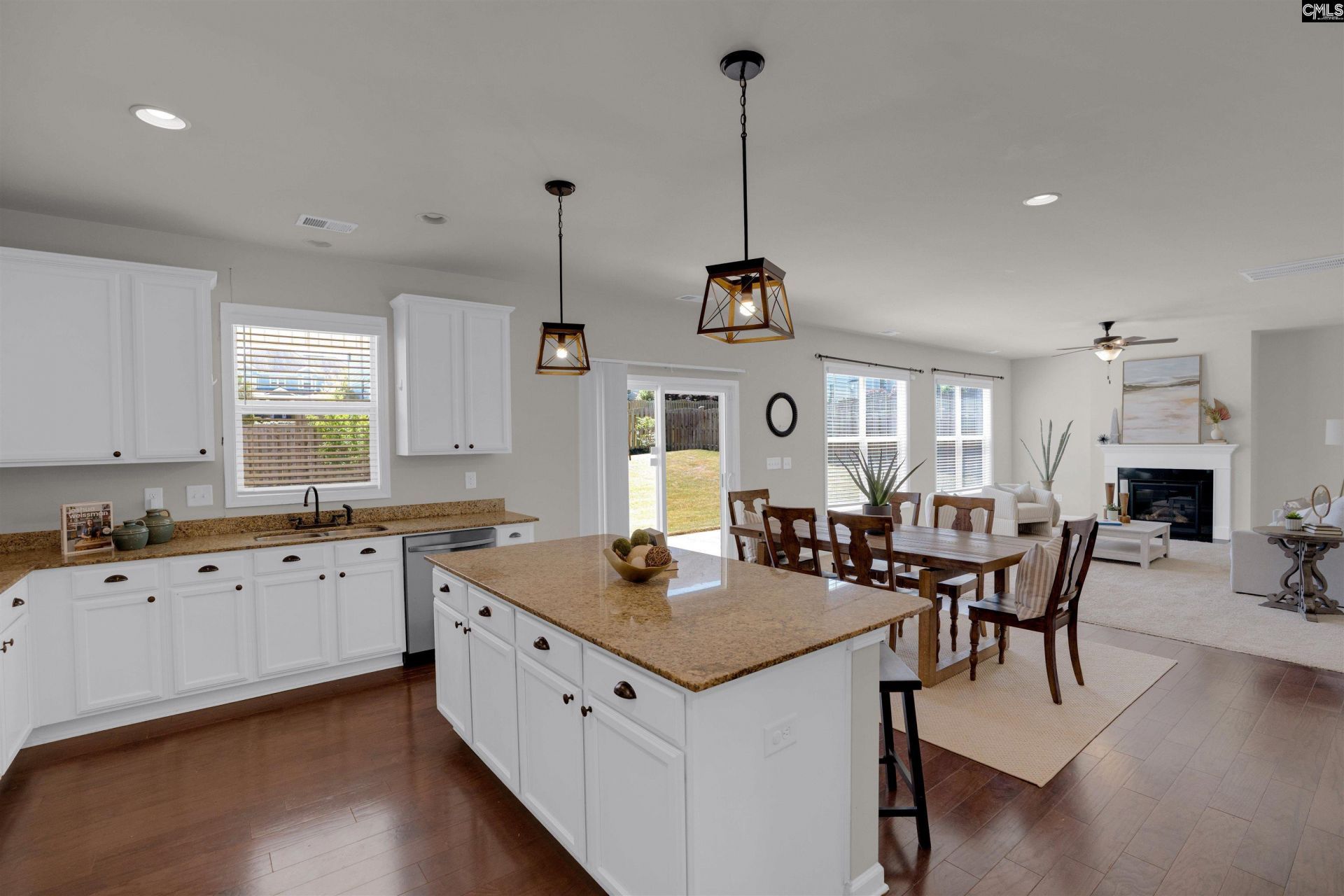 213 Goldenfluke Drive Photo 8