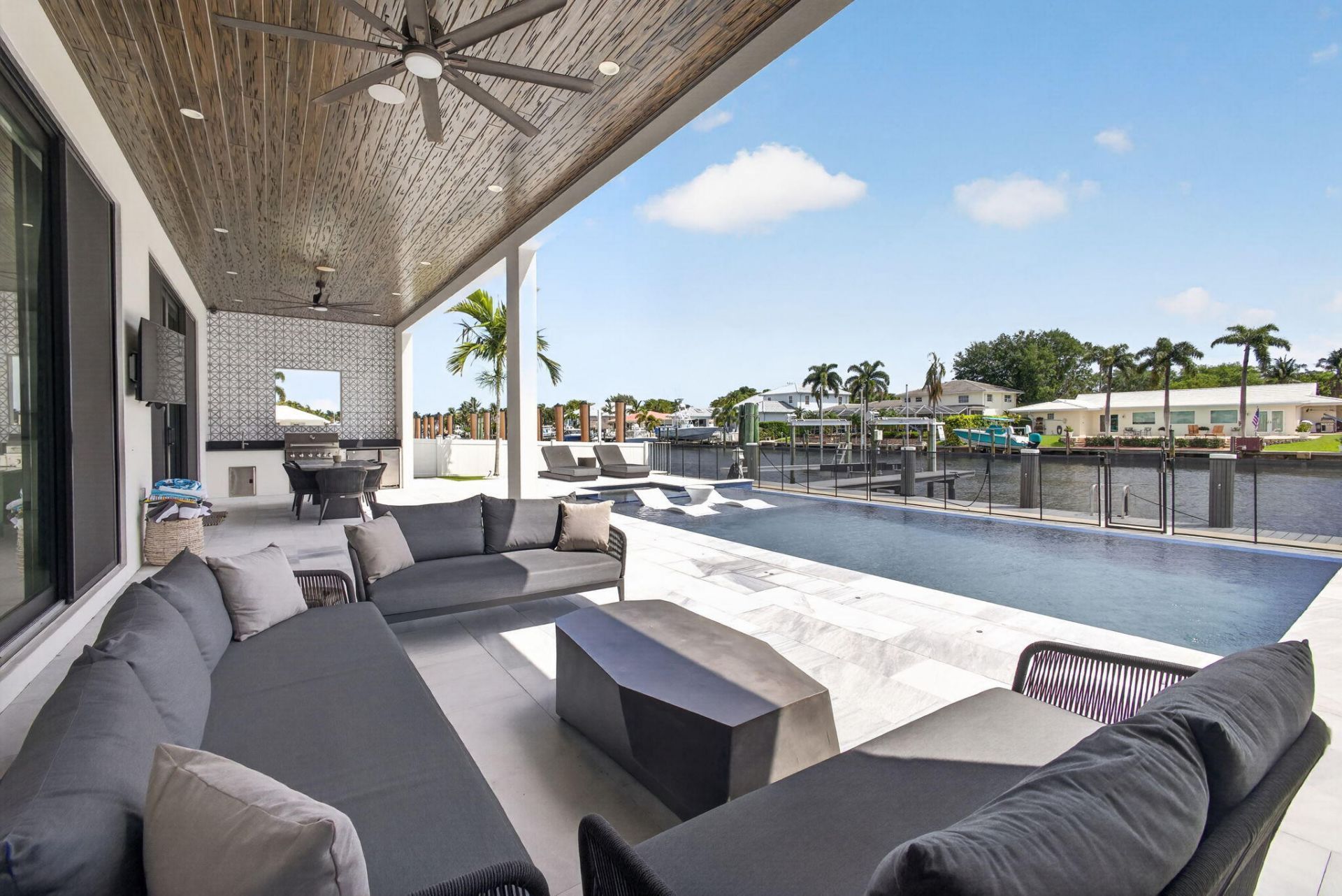 824 Shore Drive, North Palm Beach, FL 33408 Photo