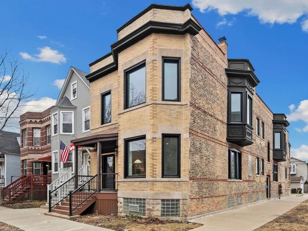 3354 N Whipple Street , Unit 1F, Chicago, IL 60618