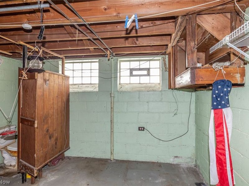 3321 Archmere Avenue, Cleveland, OH 44109 Photo 31