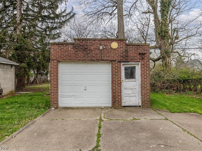 3321 Archmere Avenue, Cleveland, OH 44109 Photo 35