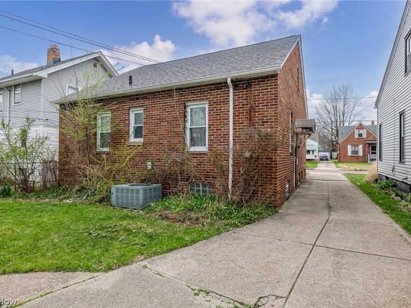 3321 Archmere Avenue, Cleveland, OH 44109 Photo 36