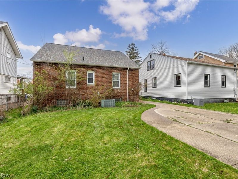 3321 Archmere Avenue, Cleveland, OH 44109 Photo 37