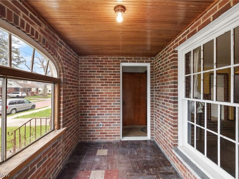 3321 Archmere Avenue, Cleveland, OH 44109 Photo 4