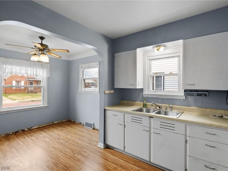 3321 Archmere Avenue, Cleveland, OH 44109 Photo 6