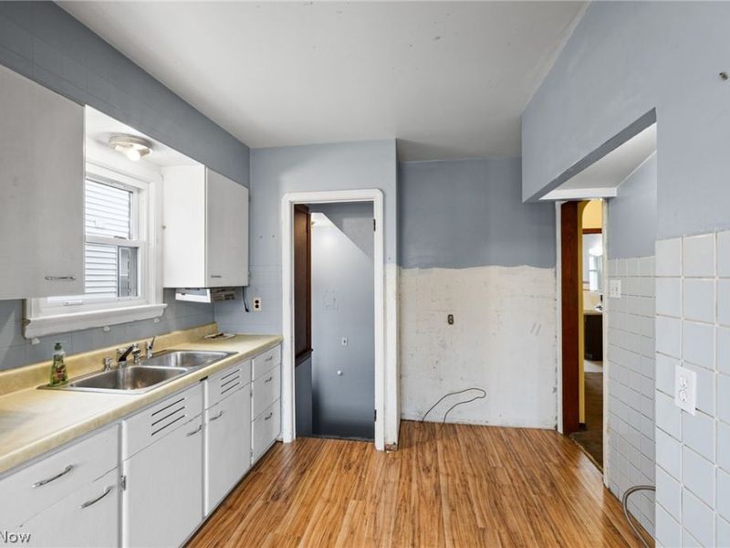 3321 Archmere Avenue, Cleveland, OH 44109 Photo 8