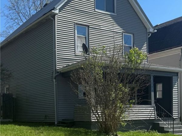 546 Ridge Ave, New Kensington, PA 15068