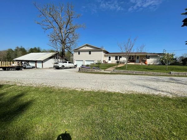 1951 Hall Rd, Clarkrange, TN 38556