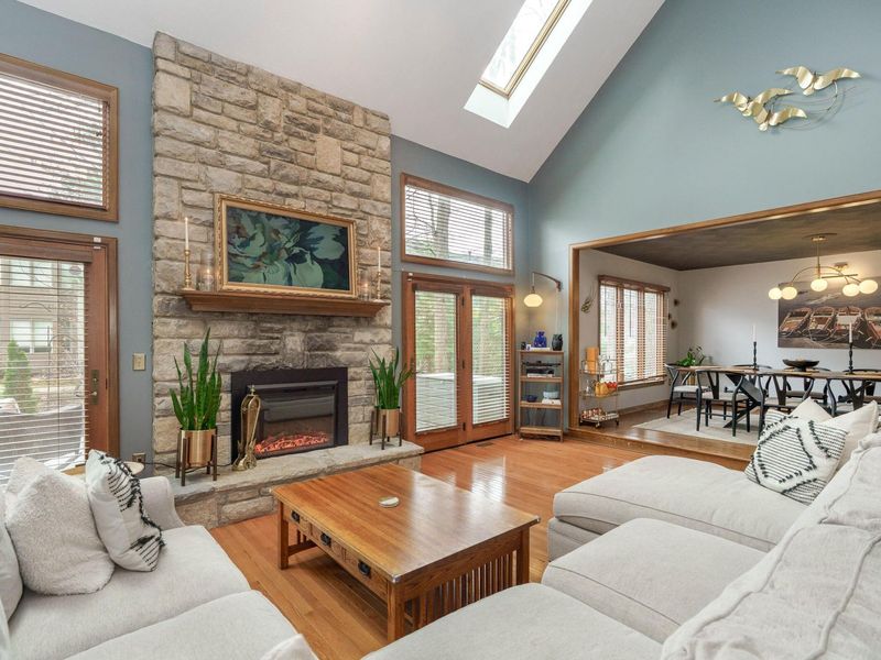 8176 Lake Bluff Court , Columbus, OH 43235 Photo 10