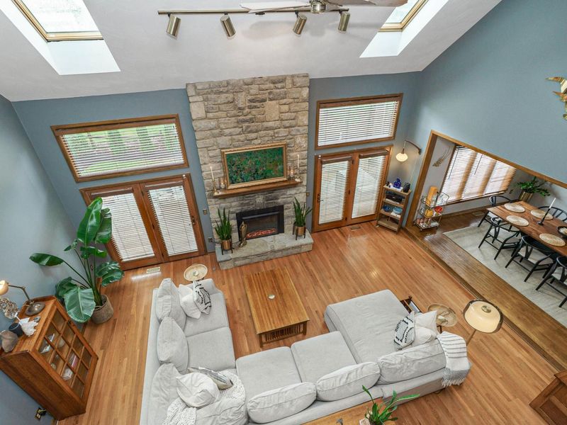 8176 Lake Bluff Court , Columbus, OH 43235 Photo 11