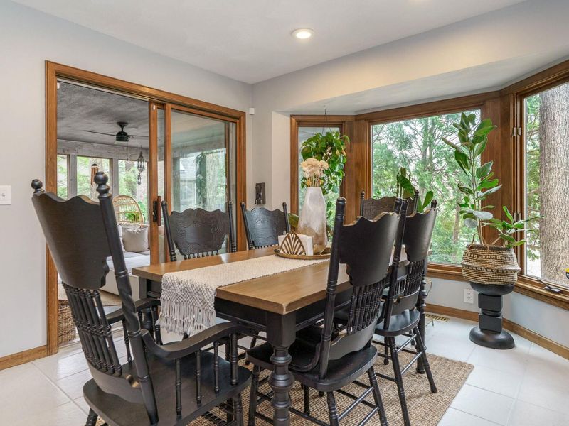 8176 Lake Bluff Court , Columbus, OH 43235 Photo 15