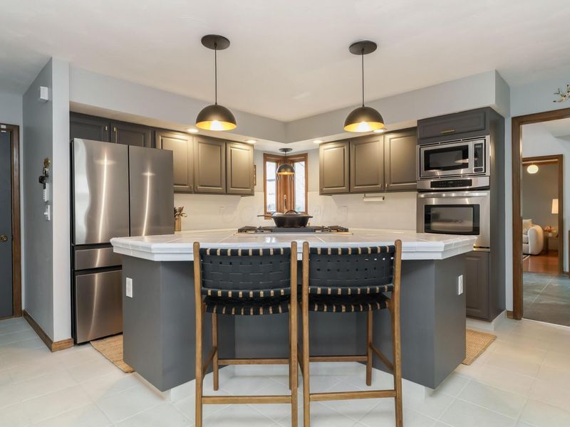 8176 Lake Bluff Court , Columbus, OH 43235 Photo 17