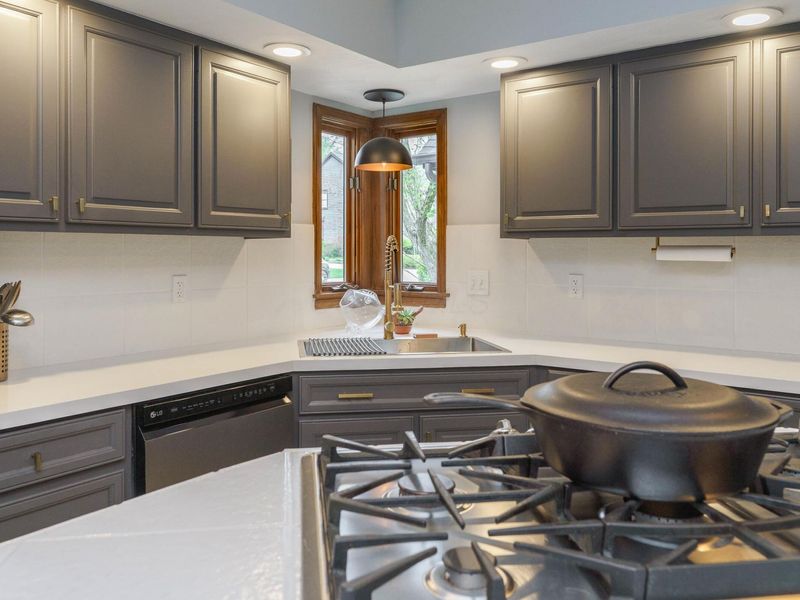 8176 Lake Bluff Court , Columbus, OH 43235 Photo 22