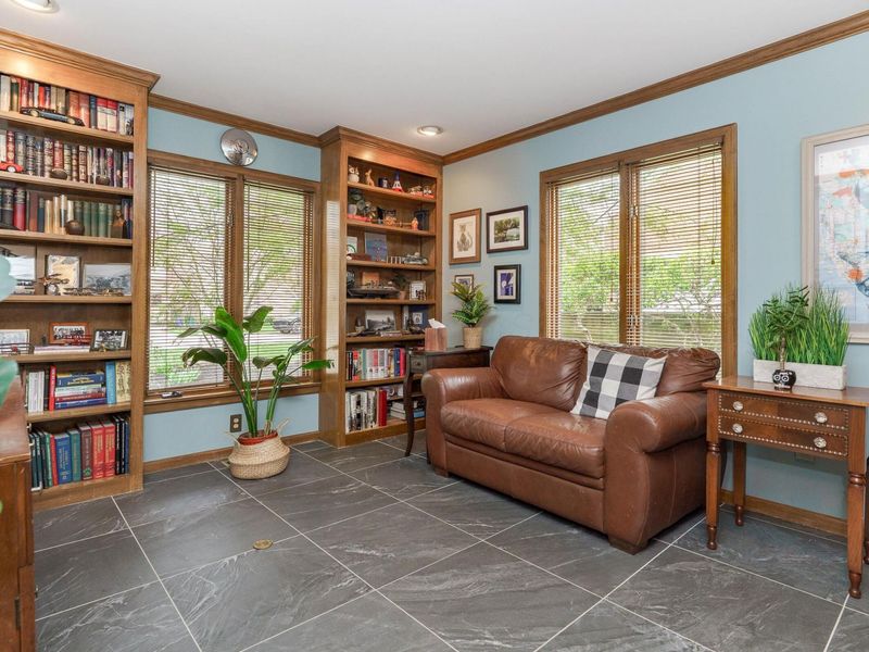 8176 Lake Bluff Court , Columbus, OH 43235 Photo 23