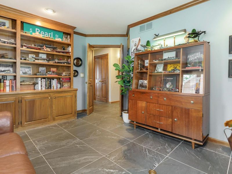 8176 Lake Bluff Court , Columbus, OH 43235 Photo 24