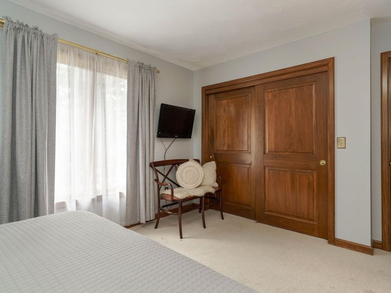 8176 Lake Bluff Court , Columbus, OH 43235 Photo 26