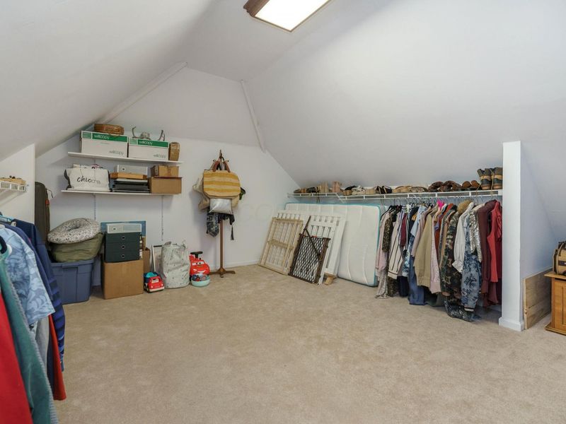 8176 Lake Bluff Court , Columbus, OH 43235 Photo 33