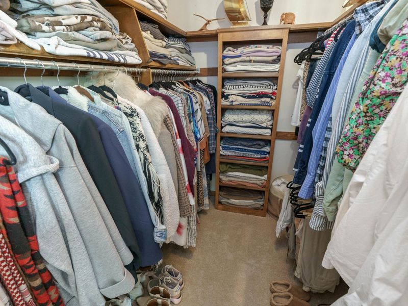 8176 Lake Bluff Court , Columbus, OH 43235 Photo 34