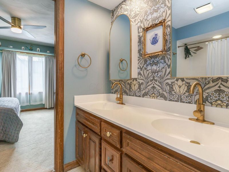 8176 Lake Bluff Court , Columbus, OH 43235 Photo 41