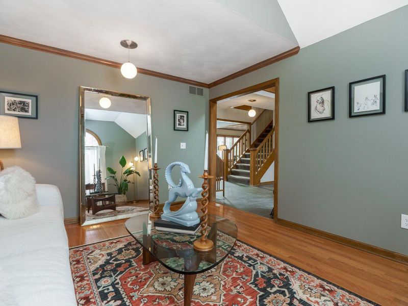 8176 Lake Bluff Court , Columbus, OH 43235 Photo 6